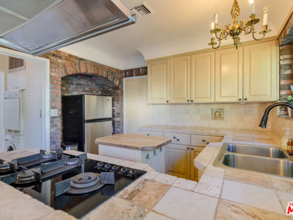 455 S Hamel Rd | Sharlotshahi