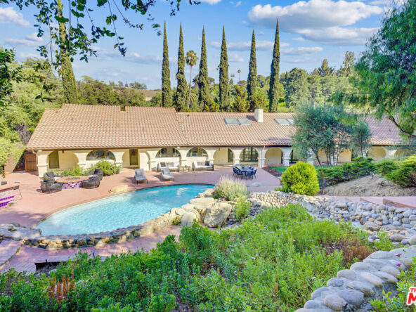 Realtor | 3925 Sepulveda Blvd 1 | Sharlot Shahi