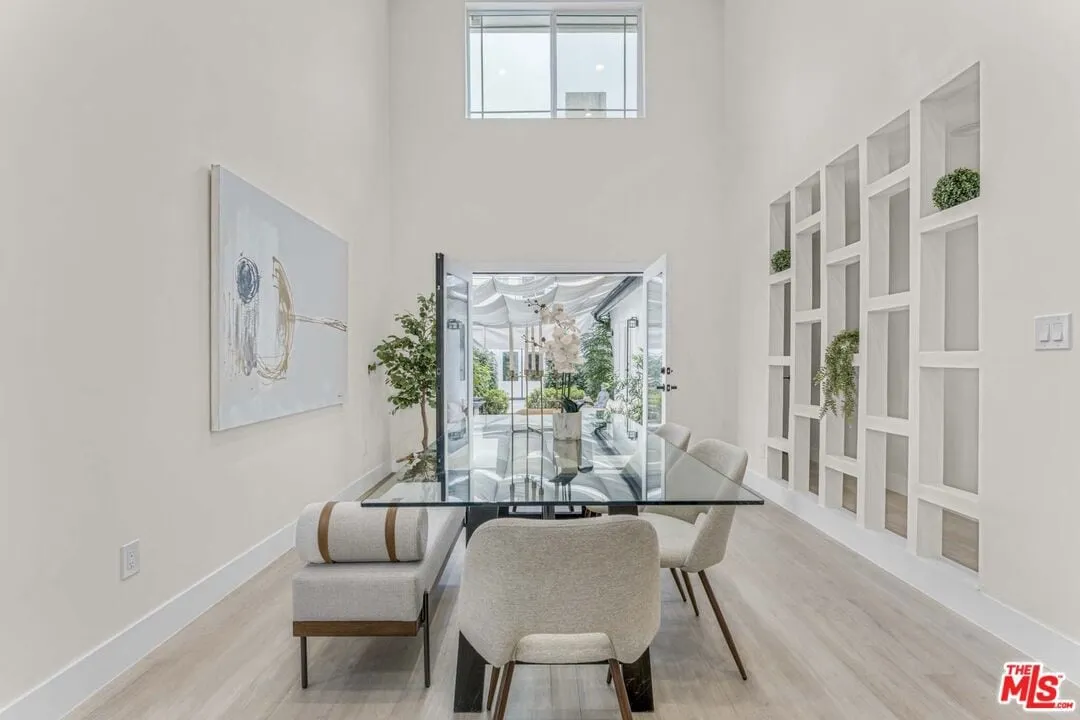 11512-la-maida-st-north-hollywoo (10)