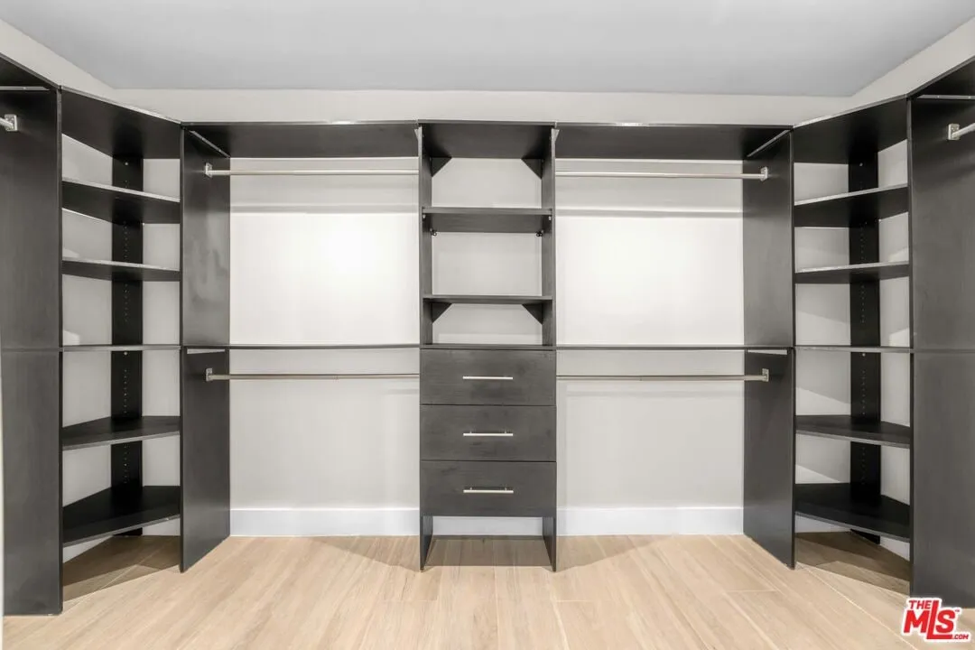 11512-la-maida-st-north-hollywoo (14)