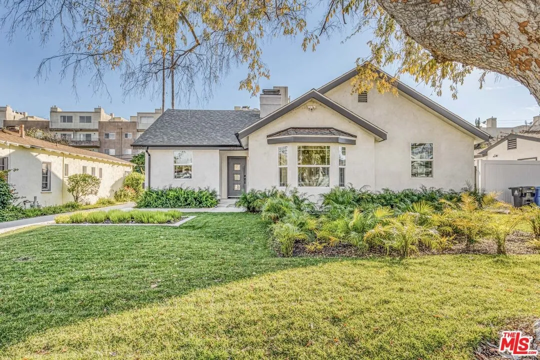 11512-la-maida-st-north-hollywoo (19)