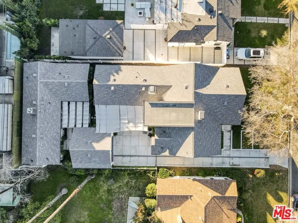 11512-la-maida-st-north-hollywoo (21)