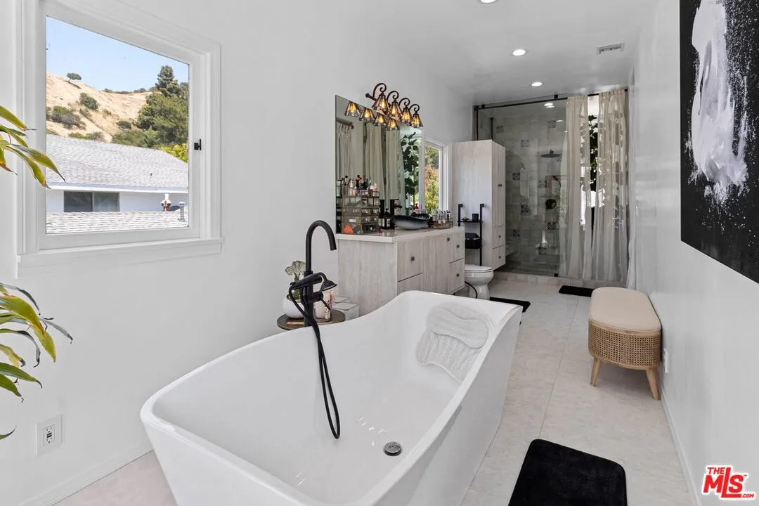 2533-la-condesa-dr-los-angeles-c (14)