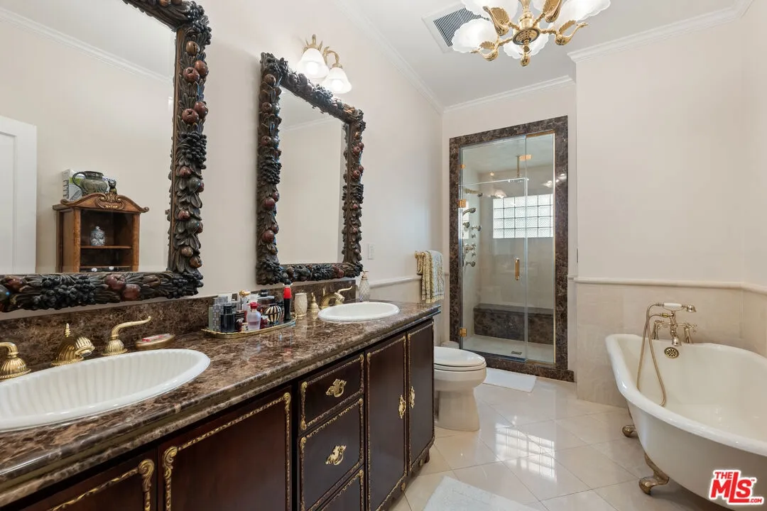 367-s-bundy-dr-los-angeles-ca-26