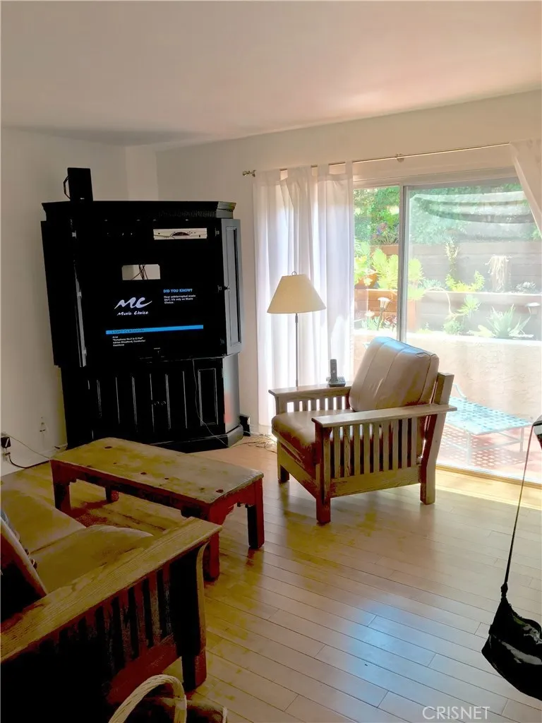 4227-freedom-dr-calabasas-ca-uni (6)