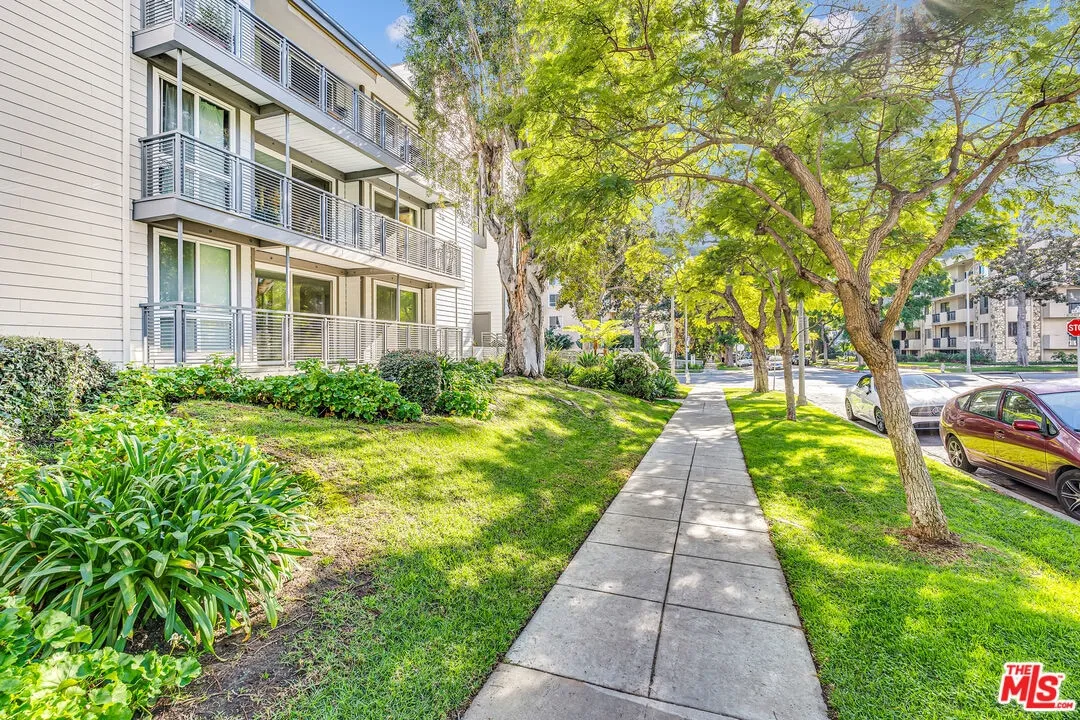 424-n-palm-dr-beverly-hills-ca-u (9)